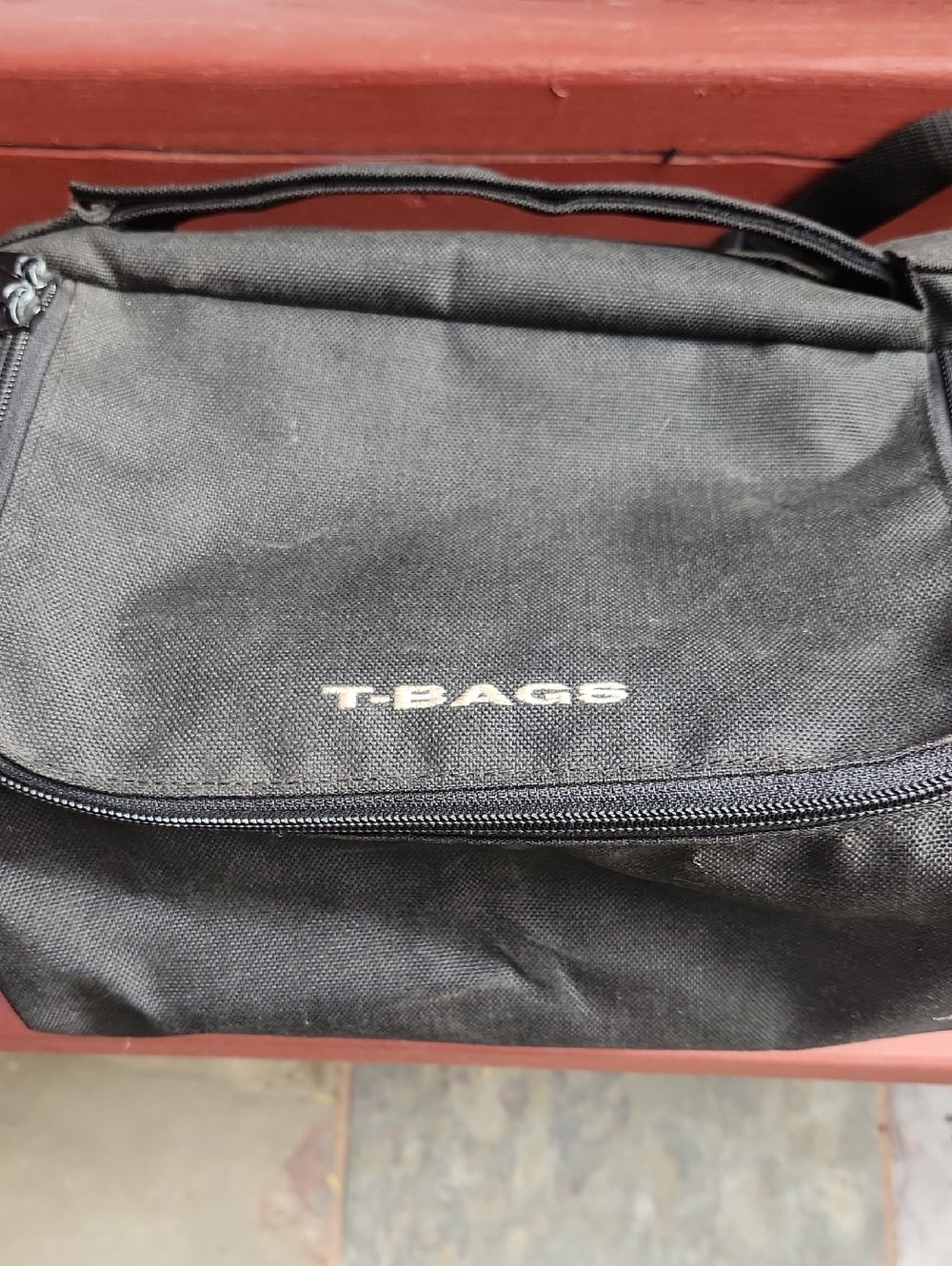T-Bags Black Men’s Toiletry Travel Organizer